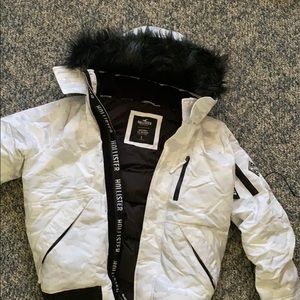 Hollister Guys’ Down-Blend Hooded Parka